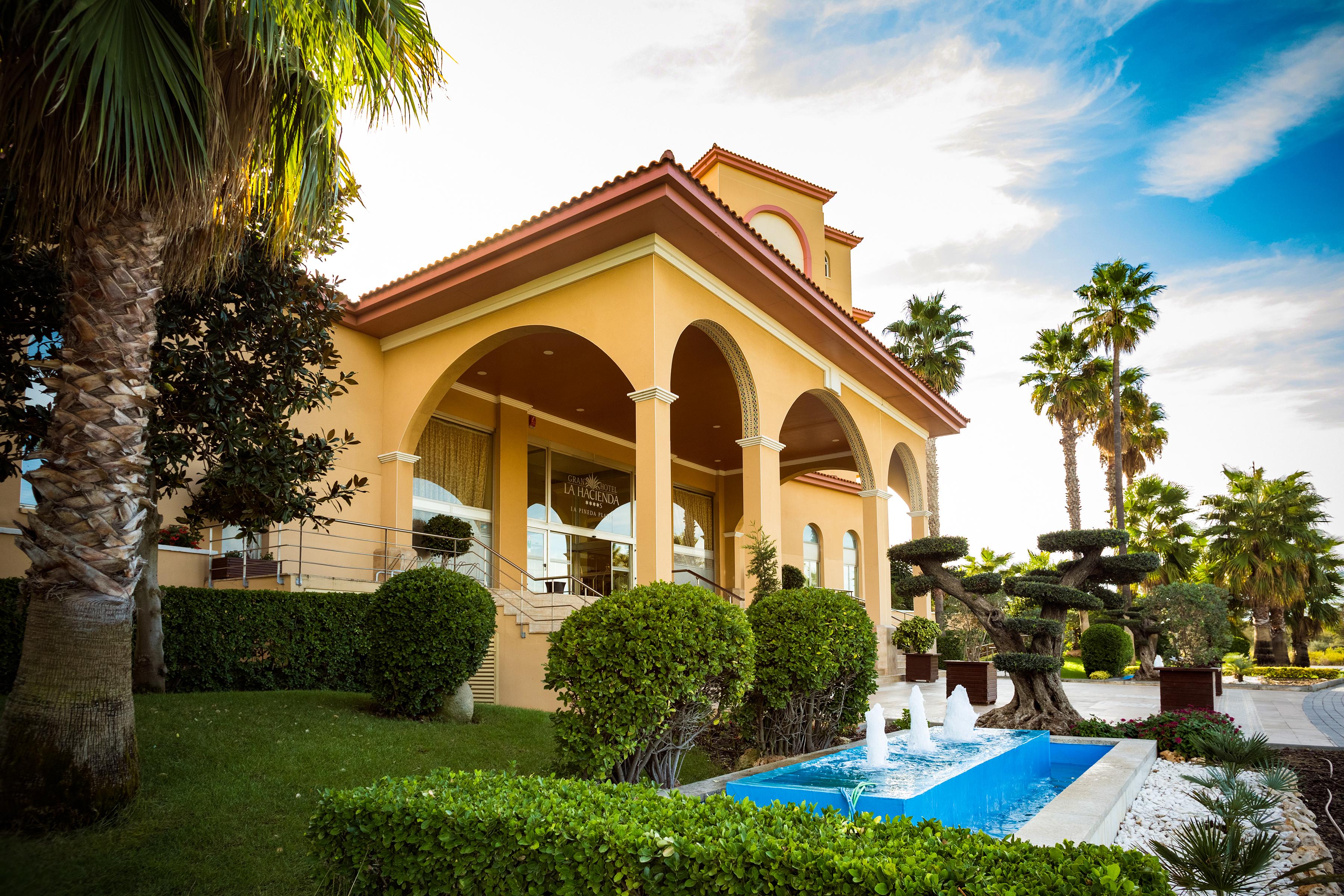 Ohtels La Hacienda Hotel ลาปีเนดา ภายนอก รูปภาพ