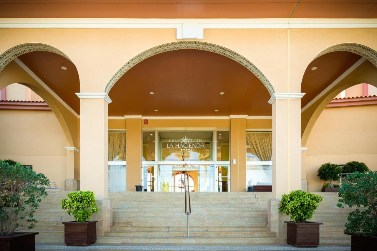 Ohtels La Hacienda Hotel ลาปีเนดา ภายนอก รูปภาพ